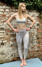 Load image into Gallery viewer, Ananda Gym/Yoga Collection  Wild Leopard 80s Vibe
